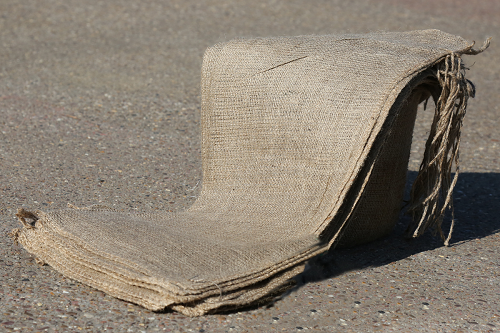 unfilled hessian sandbags